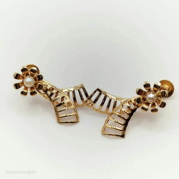 Women's Fashion Gold Tone Faux Pearl Drop Boho Unique Screwback Earrings - Picture 2 of 10